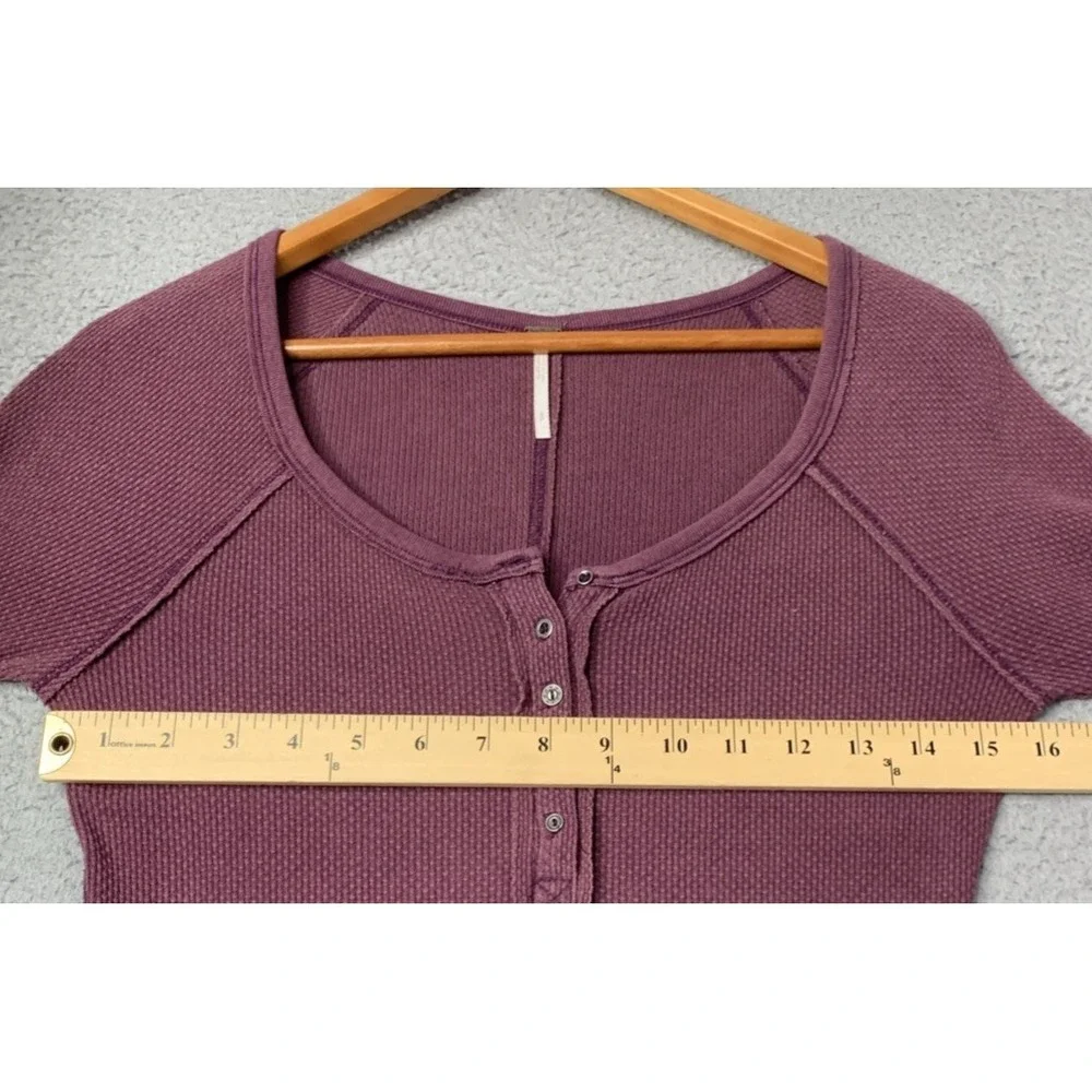 FREE PEOPLE Thermal Henley Womens Small Ski Knit Sweater Cuff Eggplant Purple